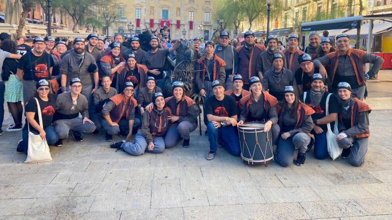 La colla del Griu de Tarragona durant el Seguici de Santa Tecla. FOTO: griu de tarragona