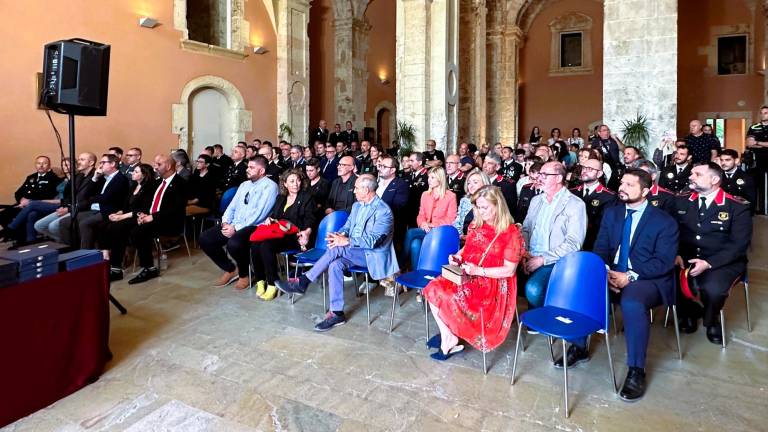 $!La Policia Local de Torredembarra celebra la Festa Patronal amb reconeixements i felicitacions