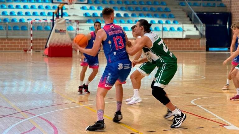 David Kristensen en el partido ante el Huesca en Monzón. Foto: Cedida