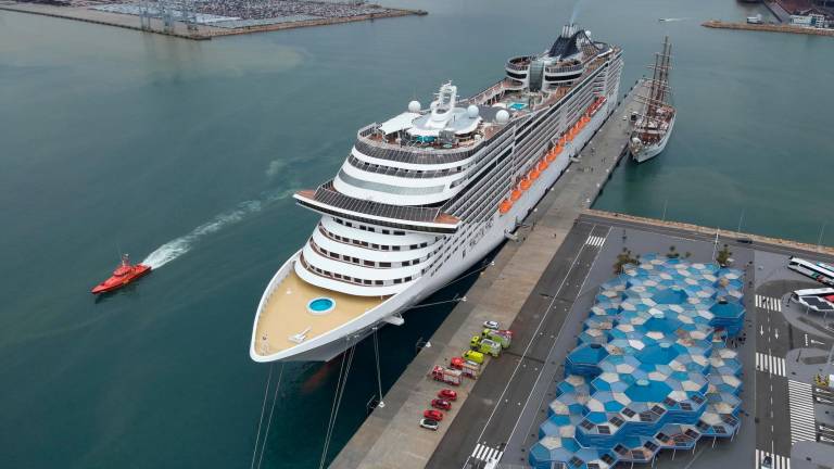 $!Port de Tarragona: Crucero en llamas, la prueba de fuego para los servicios de emergencia