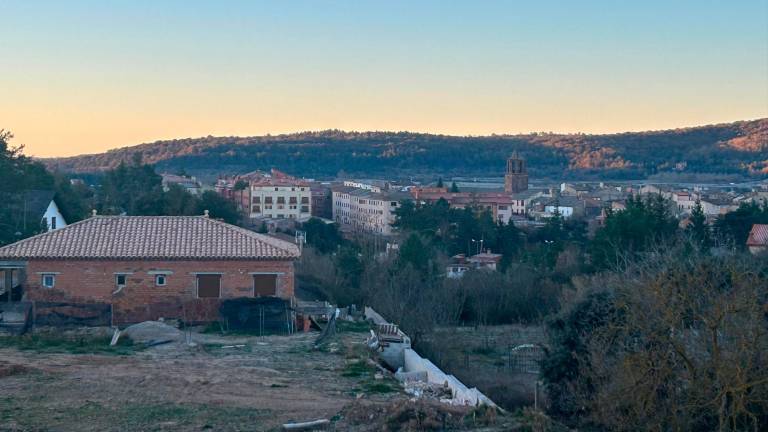 $!Imagen de Prades esta misma mañana de martes. Foto: Parc Astronòmic Muntanyes de Prades