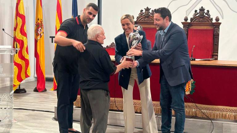 $!La copa pendent als Nens del Vendrell i la Muixerra de Valls