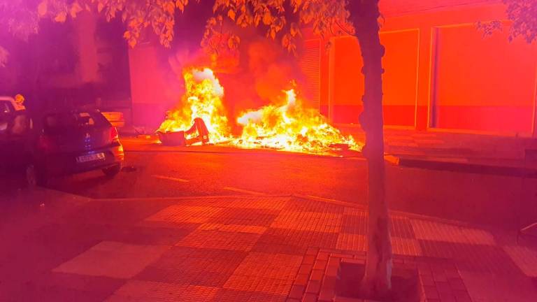 Imagen de uno de los incendios en Reus. Foto: Cedida