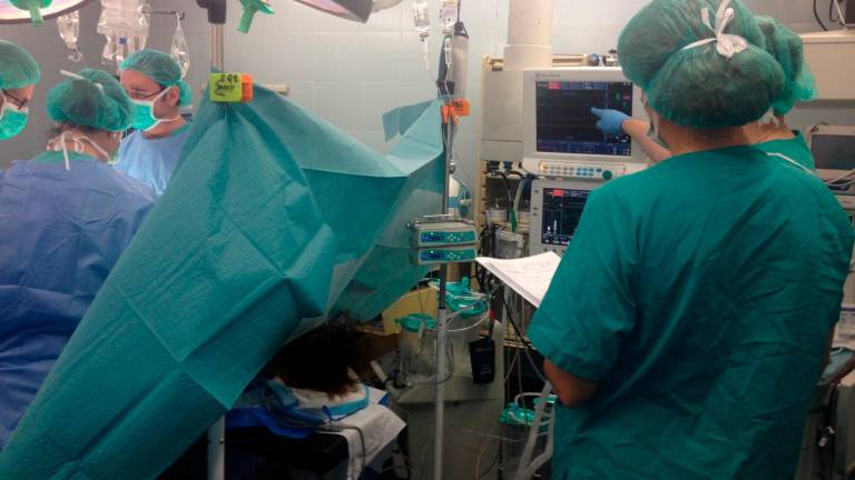 Una operación de trasplante en el Hospital Joan XXIII de Tarragona, en una imagen de archivo. foto: DT