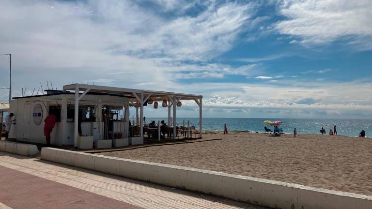 Uno de los chiringuitos en las playas de El Vendrell.