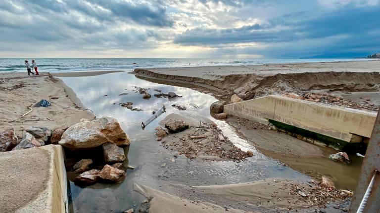 La zona de Barenys presentaba afectaciones tras la lluvias de esta noche de domingo. Foto: MCG