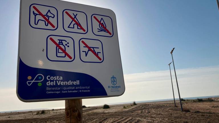 Las playas de El Vendrell tendrán una zona de permisividad para perros. FOTO. JMB