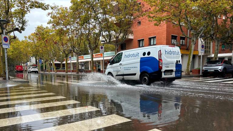 Una de las calles de Salou, anegada. Foto: M.C.G.