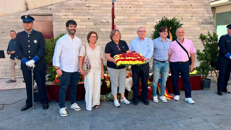 Ofrena floral del Reus Deportiu. Foto: Alfredo González