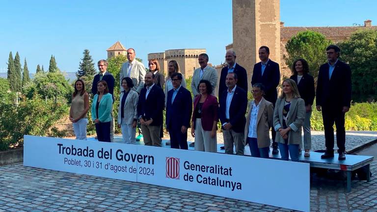 Imagen del Govern de Illa al completo en Poblet. Foto: O. Saumell