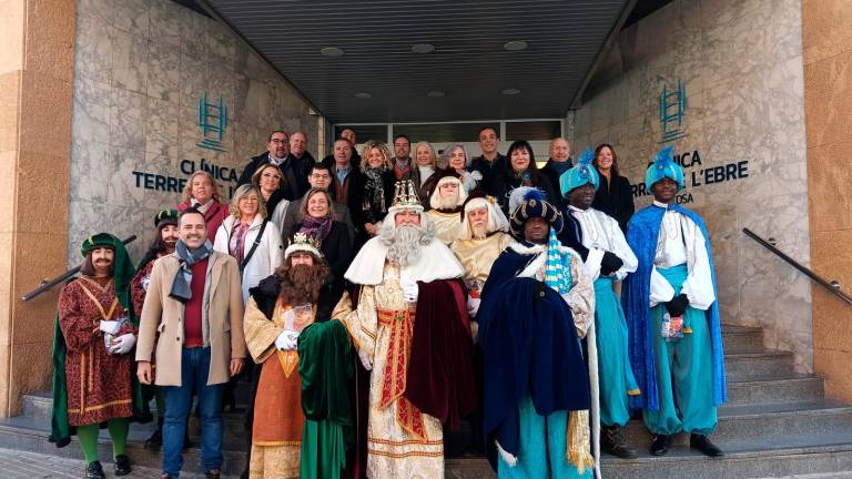 Els Reis d’Orient en la seua visita a la Clínica Terres de l’Ebre, a Ferreries, Tortosa. Foto: Ajuntament de Tortosa