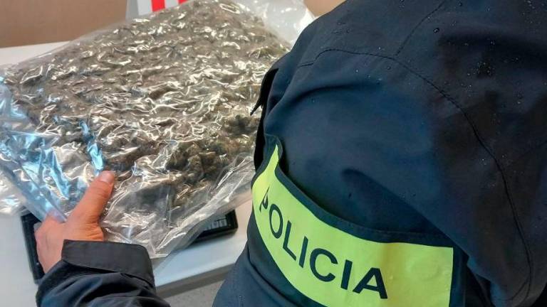 Imagen de parte de la droga incautada por los Mossos d’Esquadra en Salou. Foto: Mossos d’Esquadra
