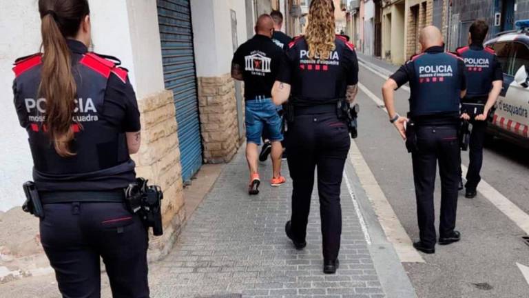 Operación policial en Catalunya contra esta ‘empresa’ de desalojos. Foto: DT