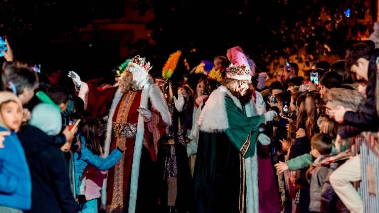 Los Reyes, a su llegada al Pont d’Armentera. foto: cedida