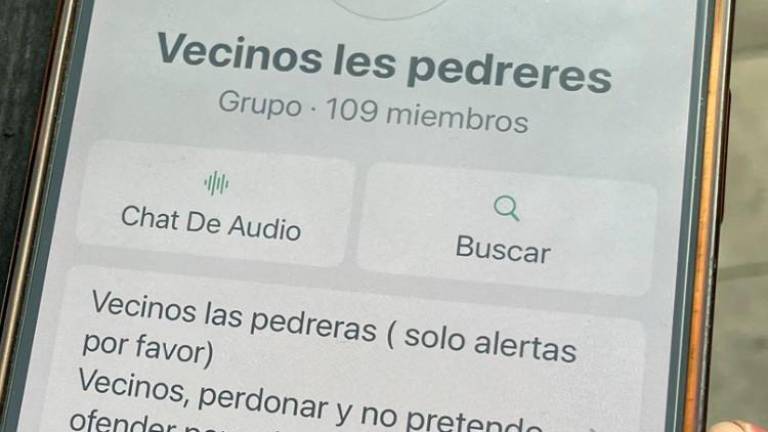 $!El Whatsapp de los vecinos de Les Pedreres. FOTO: JMB