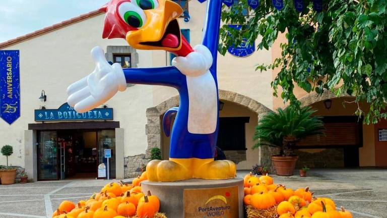 $!PortAventura se llena de calabazas en Halloween.