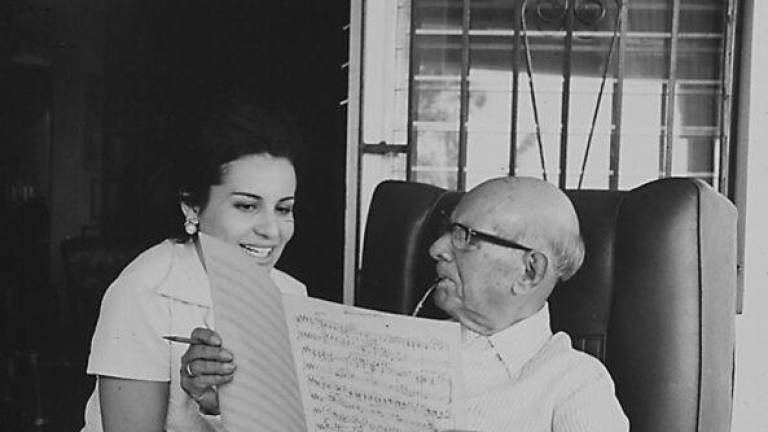 $!Pau Casals con su esposa marta en el exilio de Puerto Rico.