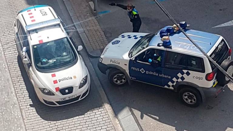 En la búsqueda han participado patrullas de los Mossos d’Esquadra y de la Guàrdia Urbana. Foto: DT