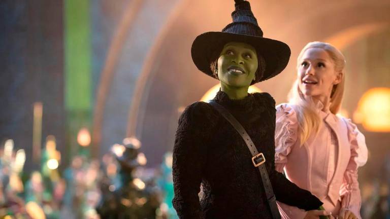 Cynthia Erivo ( Elphaba) y Ariana Grande (Glinda) son las dos grandes protagonistas. Foto: Universal Pictures