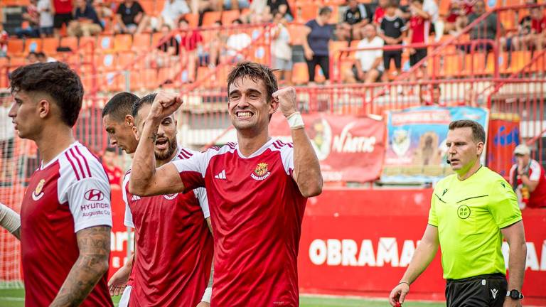 Gorostidi celebra su golazo conseguido ante el Sestao River. Foto: Nàstic