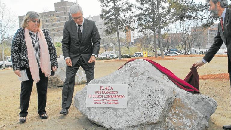 Amelia de Querol, en la inauguración de la plaza en honor a su padre, en 2018 en Tarragona. Foto: Ll. M.