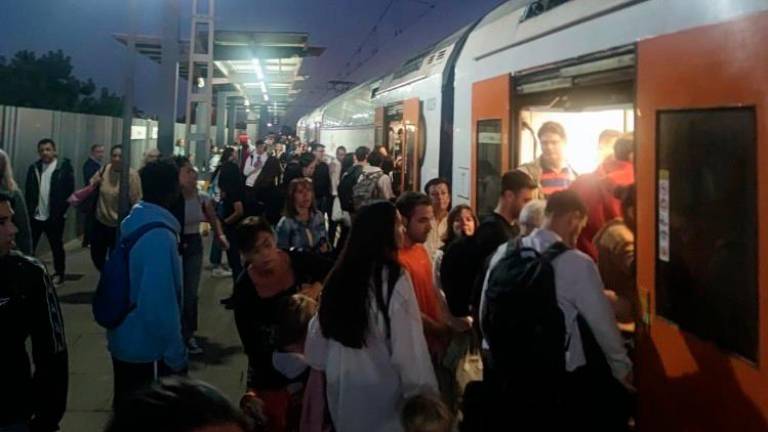 La estación de Cunit a primera hora de la mañana.