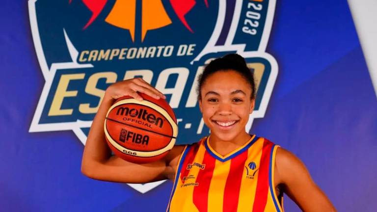 $!Zoe es hermana de Blessing y también una destacada jugadora de baloncesto en el Club Segle XXI