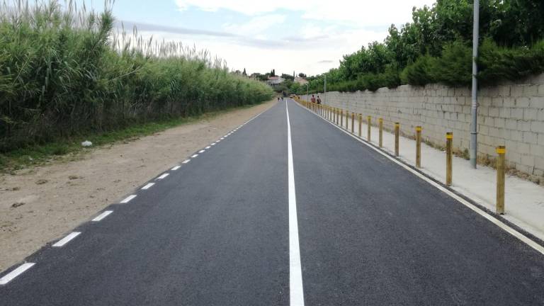 El camino del Romaní tiene nuevo asfalto.