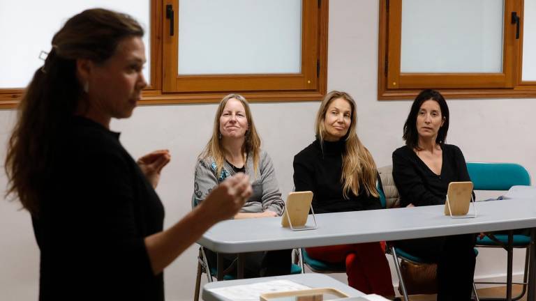 El taller de Yoga facial fue uno de los que despertó más interés. Foto: Pere Ferré