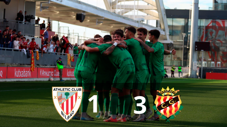 Los jugadores grana celebran uno de los tres goles en Lezama. Foto: Nàstic