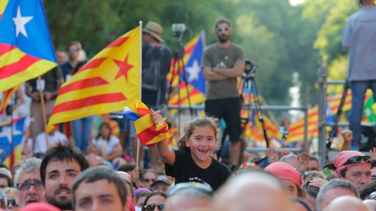 Diverses entitats independentistes han organitzat una mobilització descentralitzada. Foto: Lluís Milián