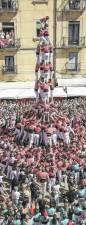 El 4d9fa que van carregar els de la camisa rosada durant la diada del Primer Diumenge de Festes a Tarragona. Foto: Marc Bosch