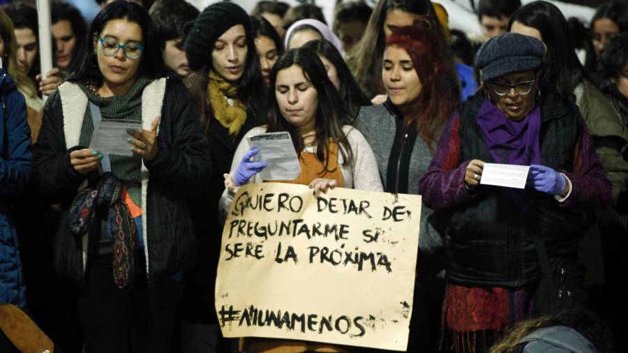 Imagen del pasado mes de junio de una manifestación contra los crímenes de violencia machista, en Montevideo, Uruguay. martínez/efe