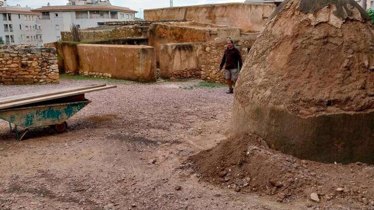 $!Las lluvias causaron daños en cubiertas y algunas estructuras.